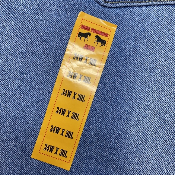 Ross Thomson Men's Straight Leg Jeans - Picture 4 of 15